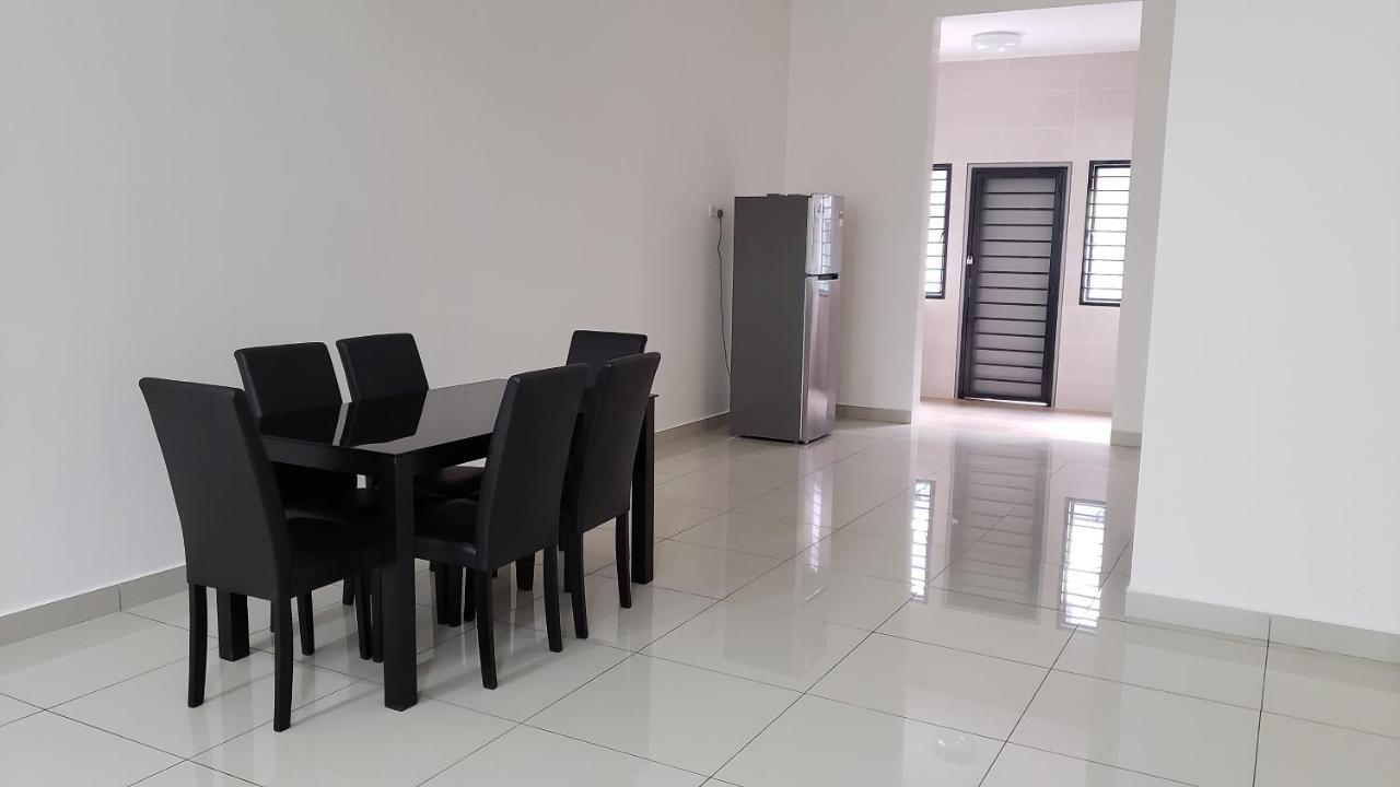 קואלה לומפור Sr Home-Stay @ Klia מראה חיצוני תמונה